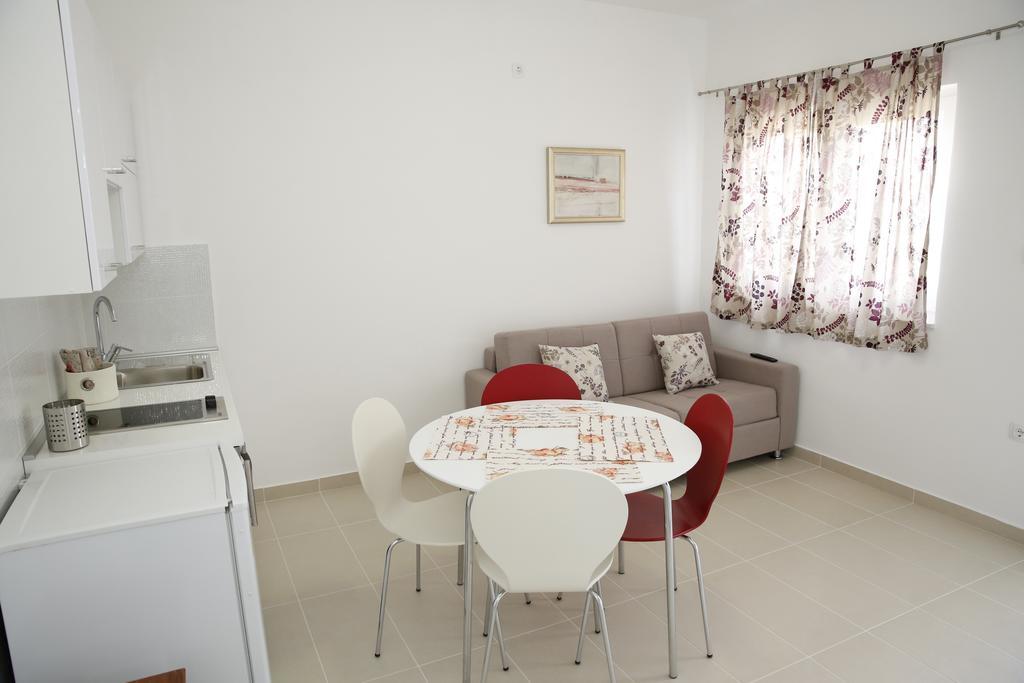 Apartment Udovicic Vodice Bilik gambar