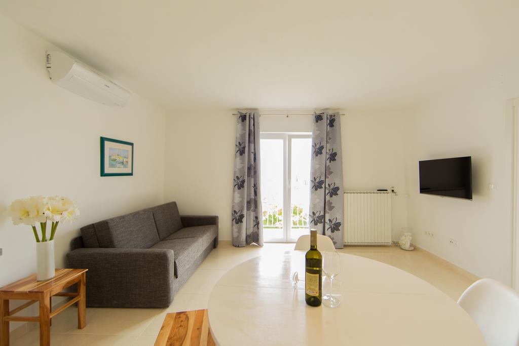 Apartment Udovicic Vodice Bilik gambar
